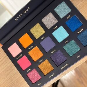 Mystique Eyeshadow Palette